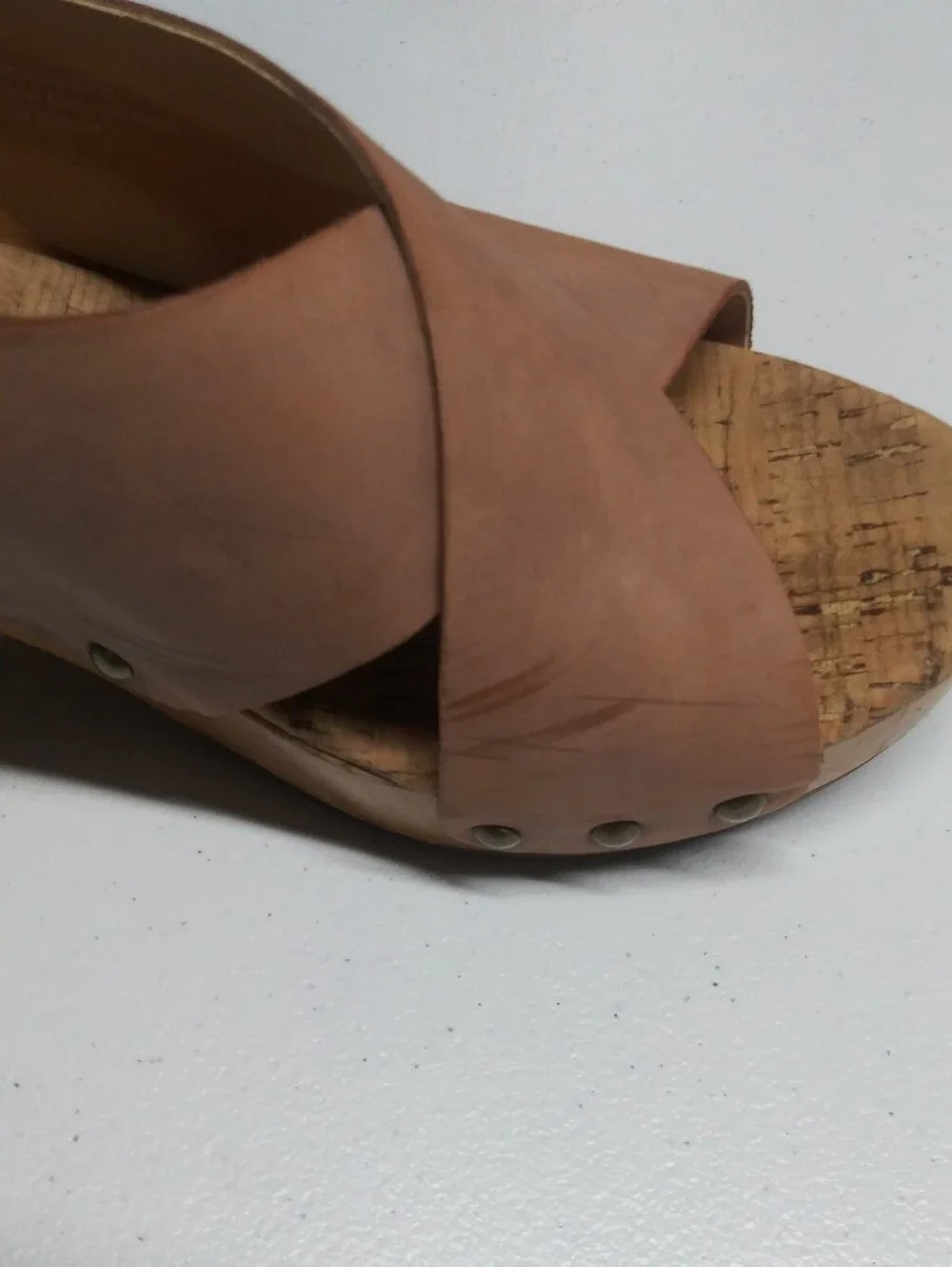 Kork Ease Mauve Studded Wooden Heel Sling Back Heel Size 9